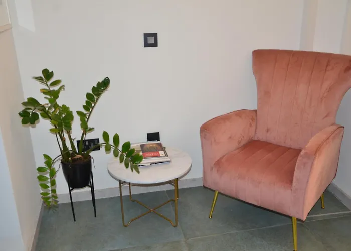 Ivy - Paola Modern Townhouse